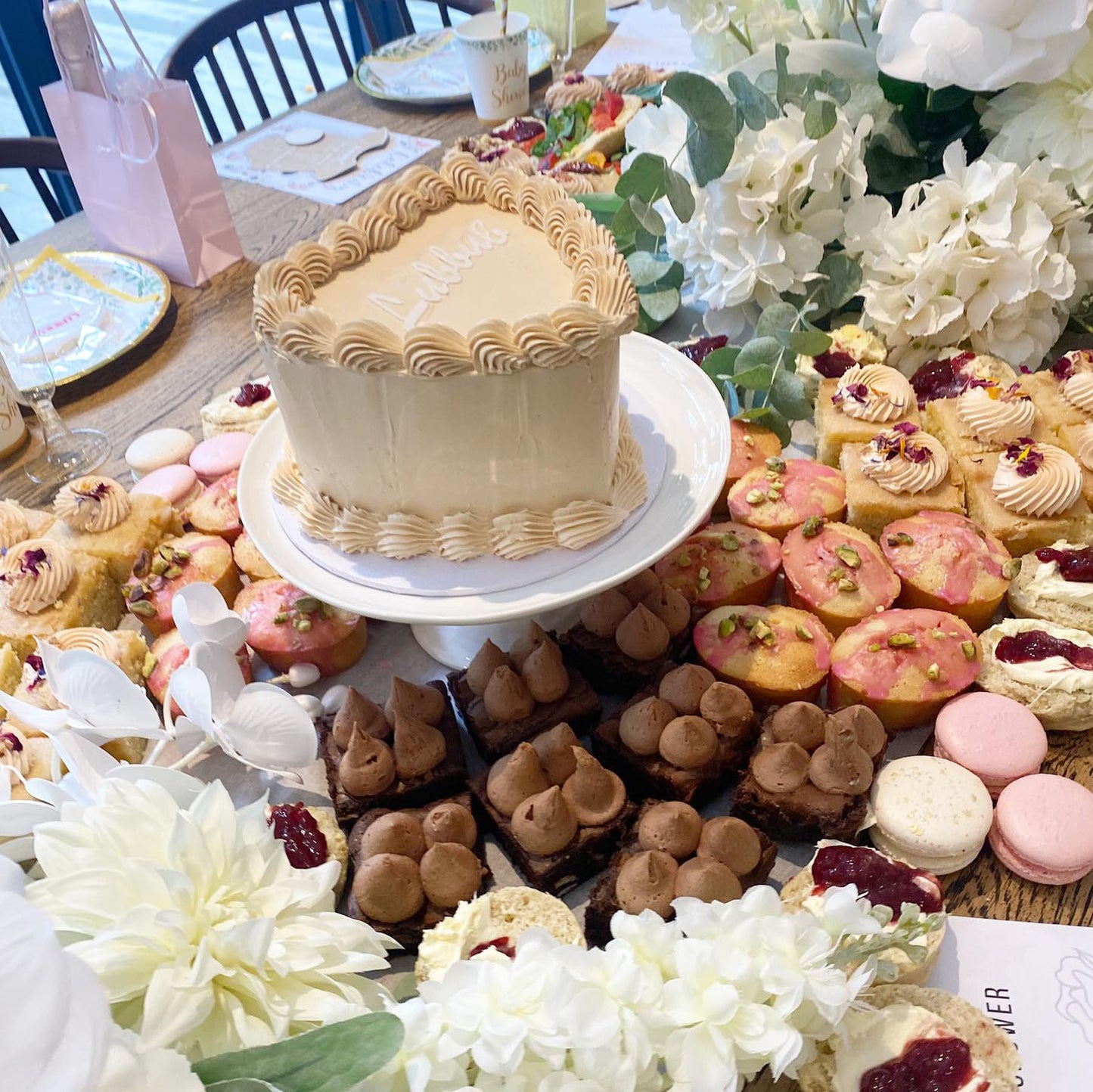 Vintage Heart Message Cake