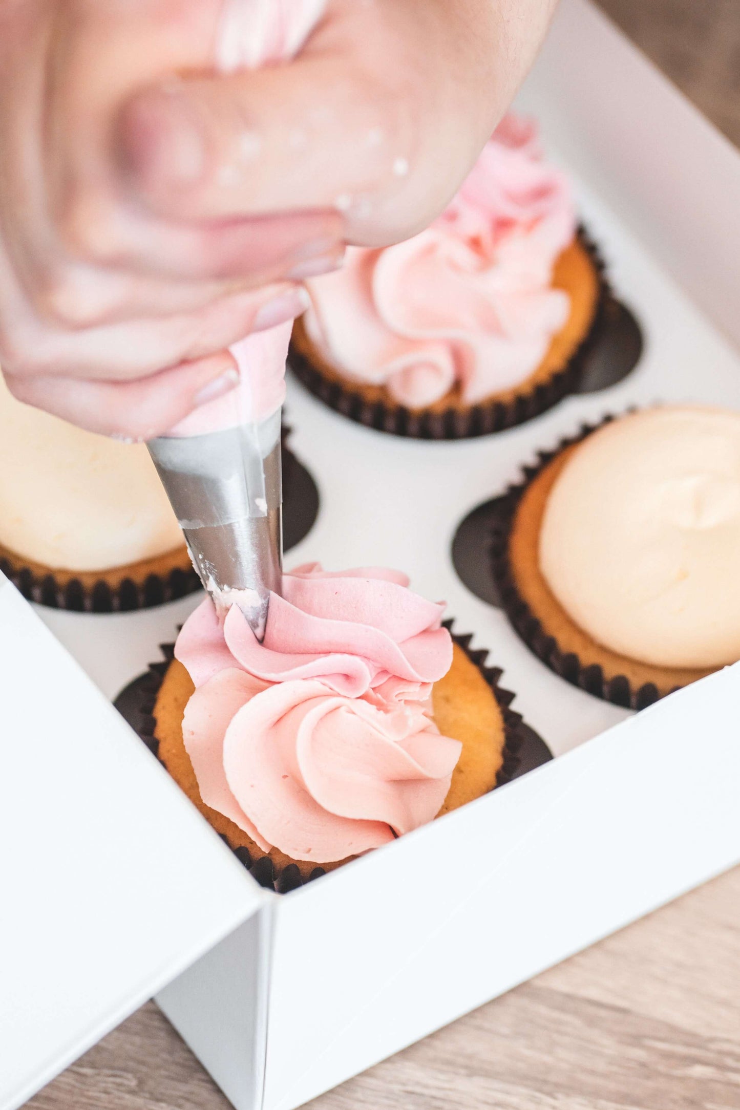 Cupcake decorating party