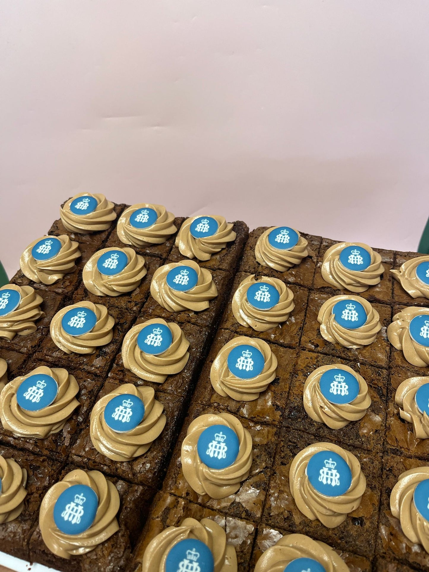 Logo Brownie Bites
